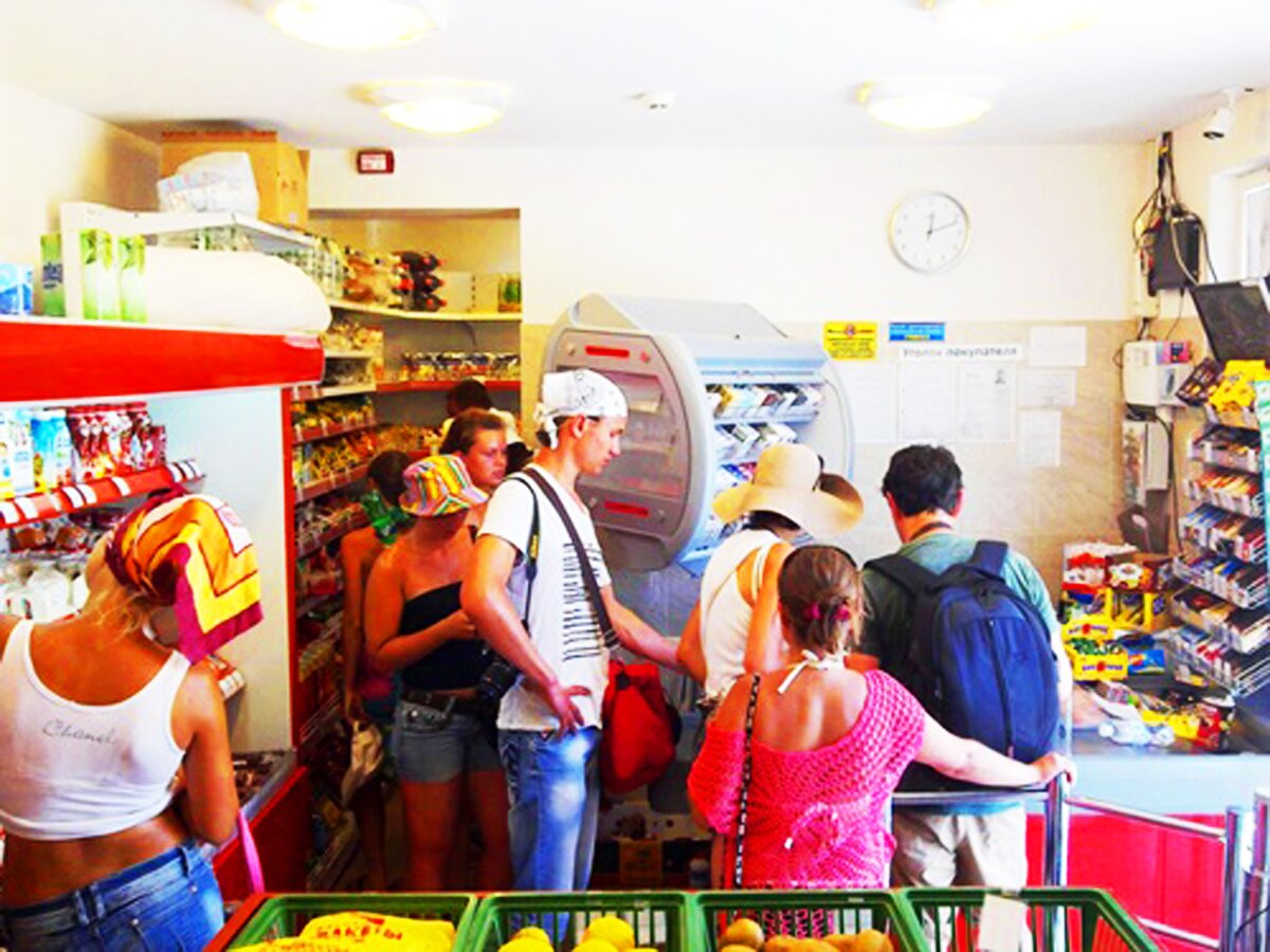 27super-market-u-kafe-alla-plyazh-priboj-v-koktebele-5